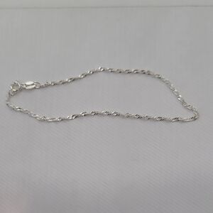Sterling Silver 7.5 Inch Elegant Silver Twist Chain Bracelet